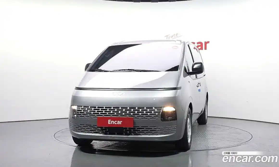 Hyundai Staria 2025 2.2 гидро в Москве № 886415, фото 3