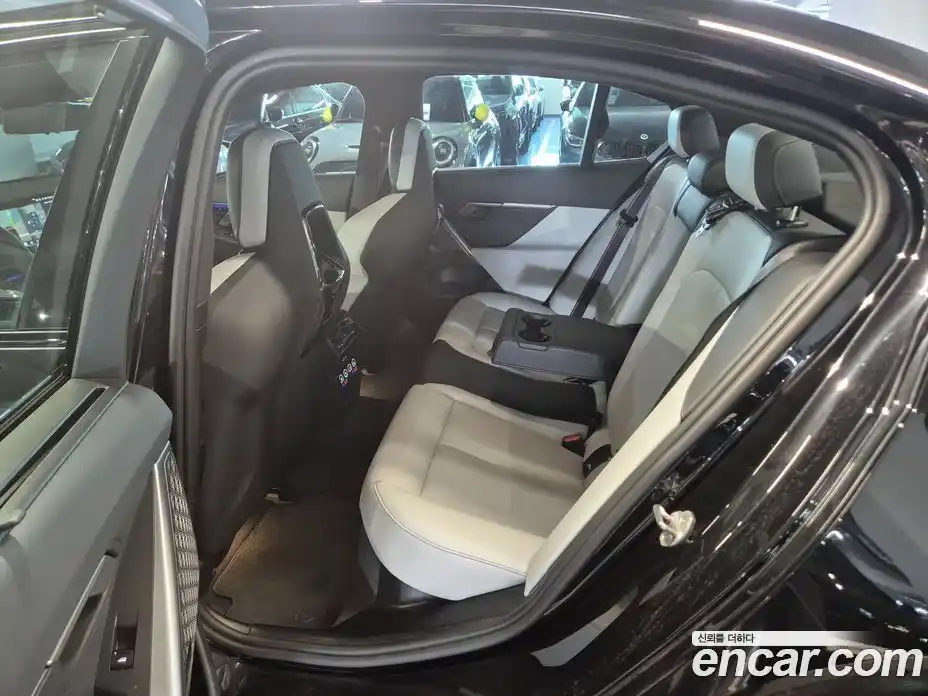 BMW M5 2024 4.4 Автомат в Москве № 888623, фото 11