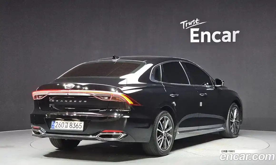 Hyundai Grandeur 2021 2.5 Автомат в Москве № 1128166, фото 2