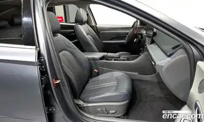 Hyundai Sonata 2023 1.6 Автомат в Москве № 1128211, миниатюра 11