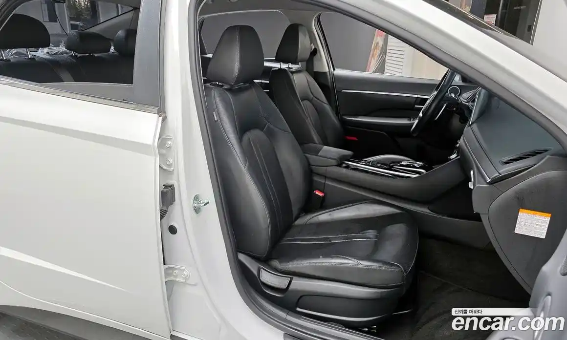 Hyundai Sonata 2022 2.0 Автомат в Москве № 1128240, фото 12