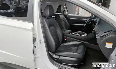 Hyundai Sonata 2022 2.0 Автомат в Москве № 1128240, миниатюра 12