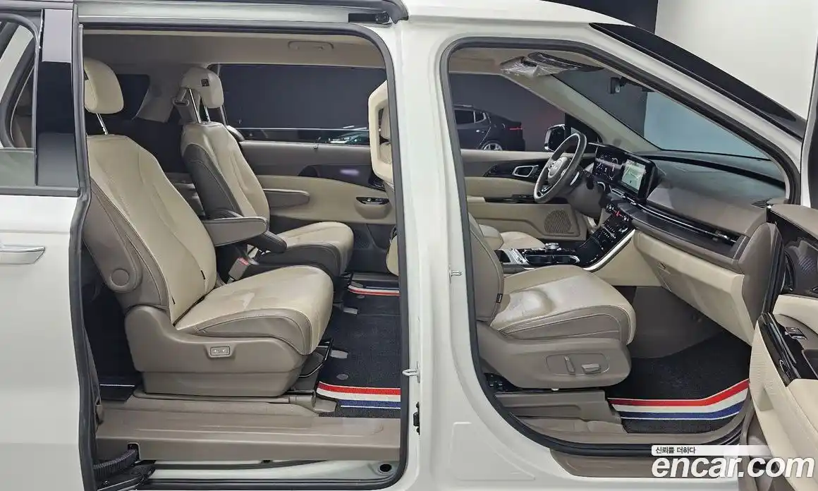 Kia Canival 2022 2.2 гидро в Москве № 1128473, фото 11
