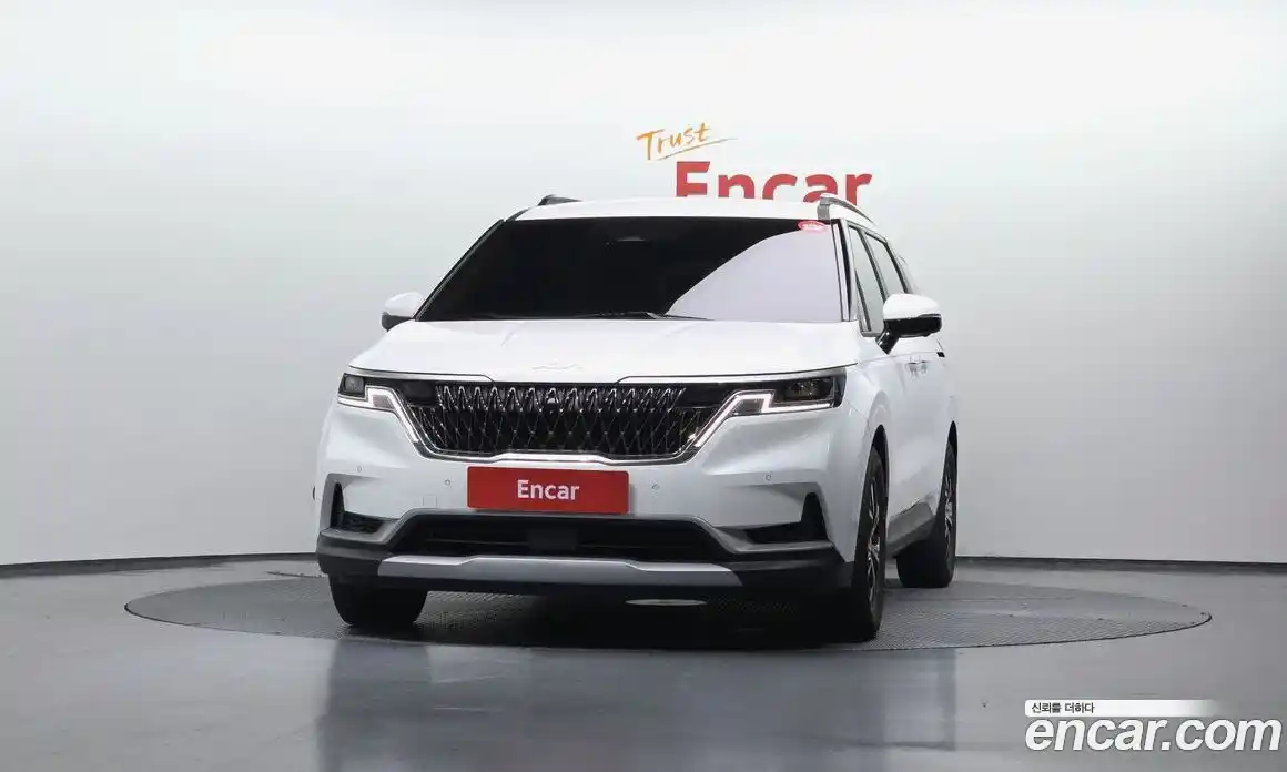 Kia Canival 2023 2.2 гидро в Москве № 1128583, фото 3