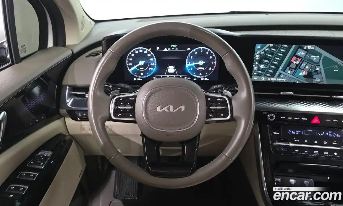 Kia Canival 2022 3.5 Автомат в Москве № 1128664, фото 14