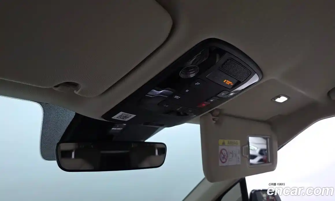 Kia Canival 2022 3.5 Автомат в Москве № 1128664, фото 18