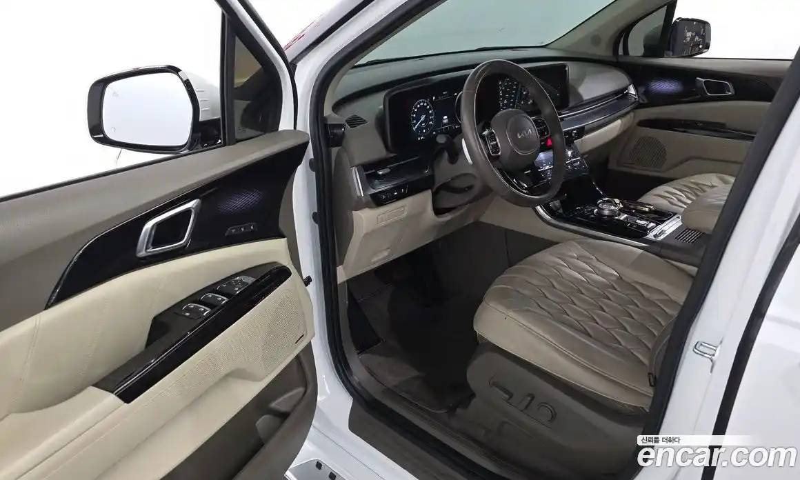 Kia Canival 2022 3.5 Автомат в Москве № 1128664, фото 10