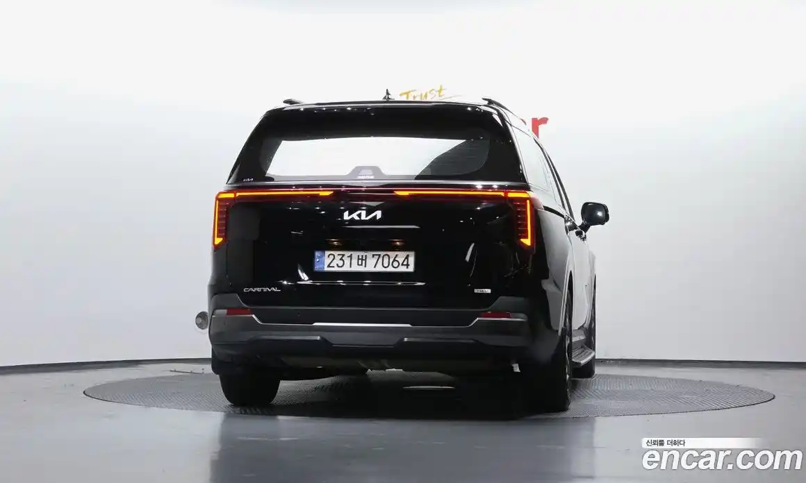 Kia Canival 2024 1.6 гидро в Москве № 1128774, фото 3