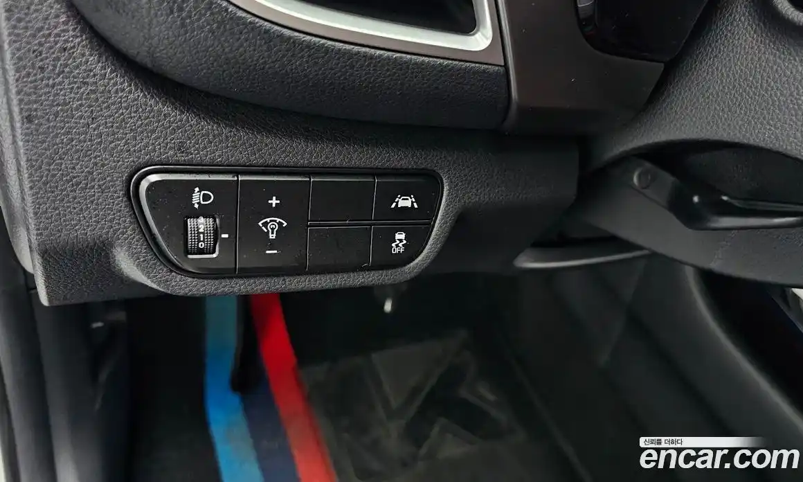 Kia Seltos 2021 1.6 Автомат в Москве № 1128931, фото 17