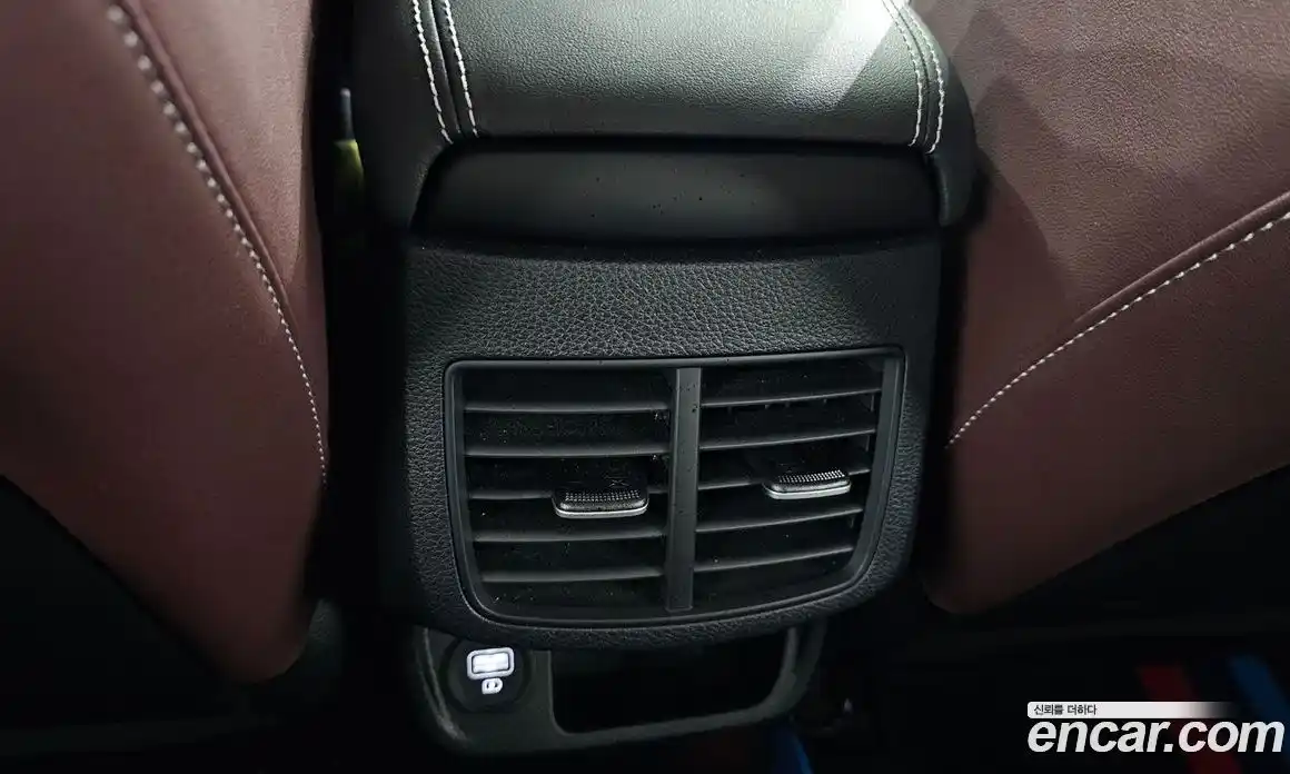 Kia Seltos 2021 1.6 Автомат в Москве № 1128931, фото 19