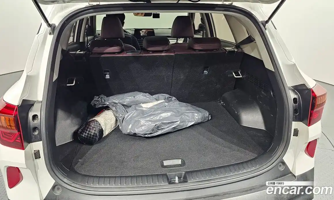 Kia Seltos 2021 1.6 Автомат в Москве № 1128931, фото 20