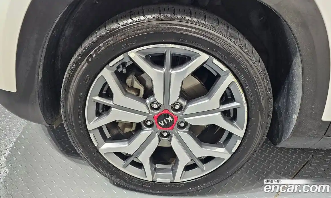 Kia Seltos 2021 1.6 Автомат в Москве № 1128931, фото 5