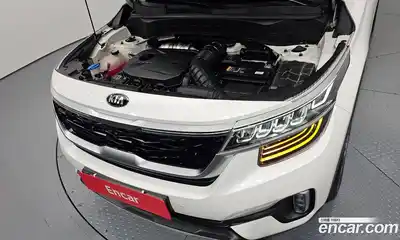 Kia Seltos 2021 1.6 Автомат в Москве № 1128931, миниатюра 6