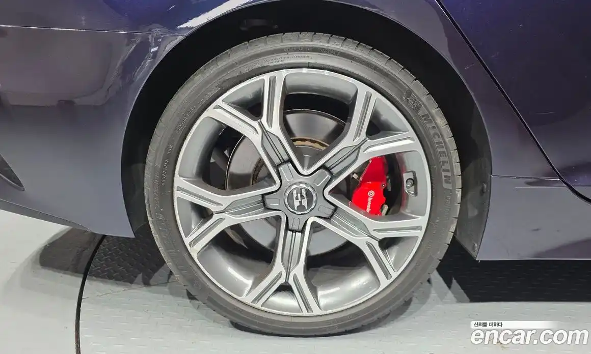 Kia Stinger 2019 2.0 Автомат в Москве № 1128984, фото 5