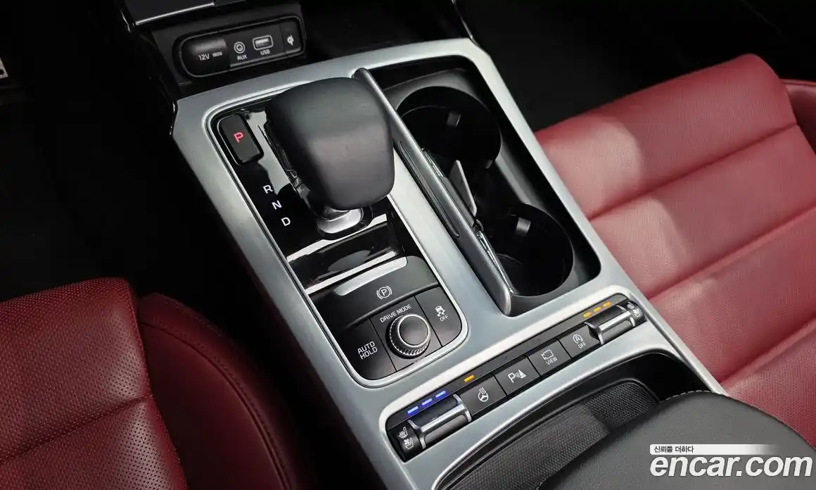 Kia Stinger 2019 2.0 Автомат в Москве № 1128984, фото 9