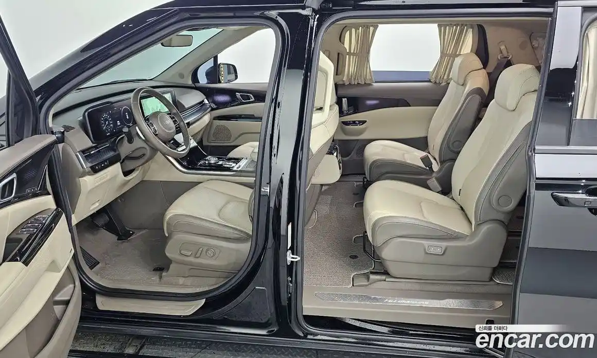 Kia Canival 2022 3.5 Автомат в Москве № 1128993, фото 12