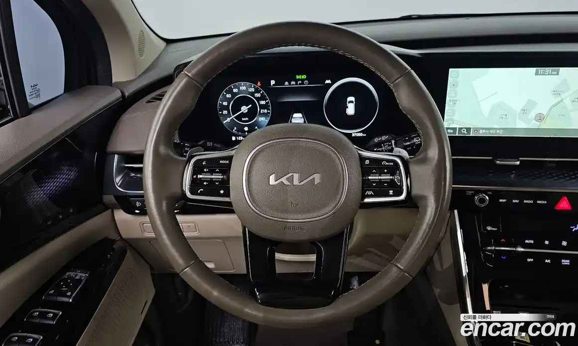 Kia Canival 2022 3.5 Автомат в Москве № 1128993, фото 13