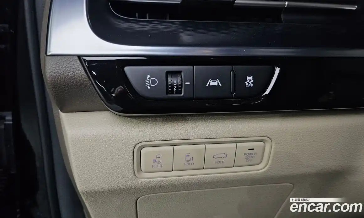 Kia Canival 2022 3.5 Автомат в Москве № 1128993, фото 19