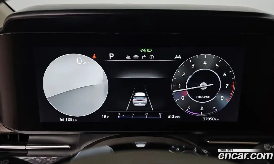 Kia Canival 2022 3.5 Автомат в Москве № 1128993, фото 8