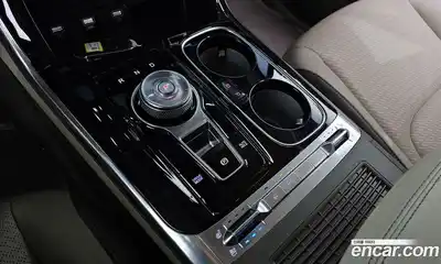 Kia Canival 2022 3.5 Автомат в Москве № 1128993, миниатюра 9