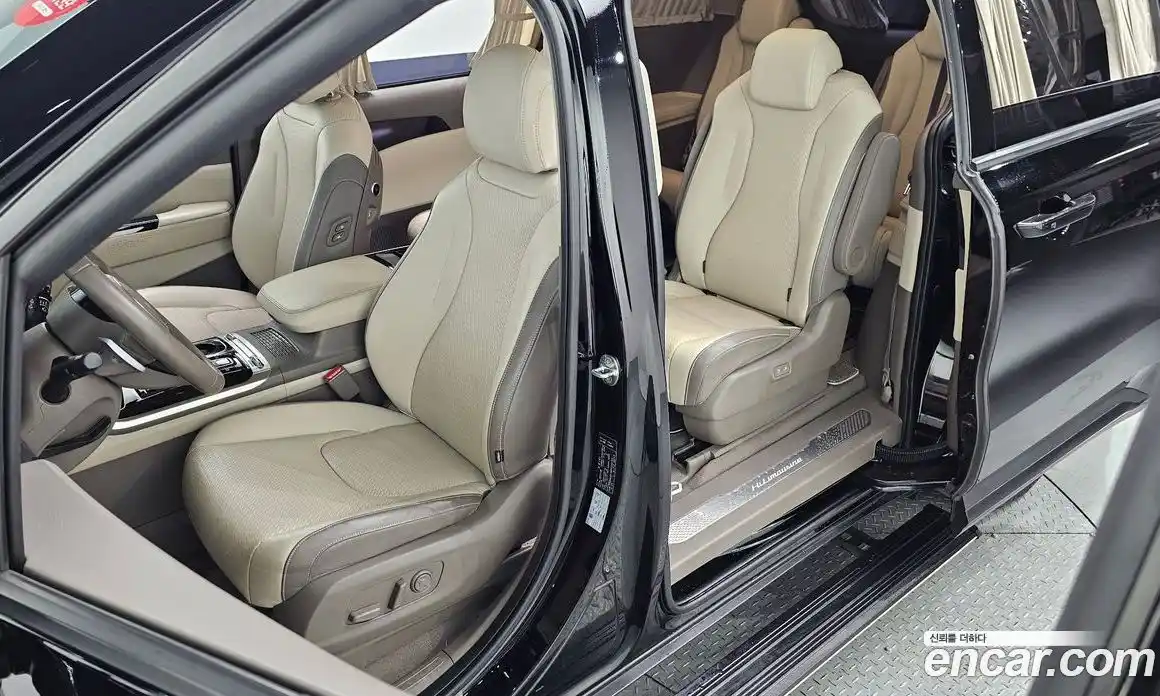 Kia Canival 2022 3.5 Автомат в Москве № 1128993, фото 10