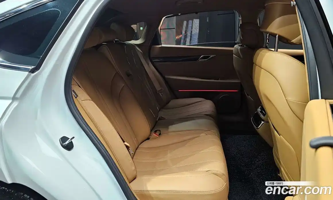 Genesis G80 2024 2.5 гидро в Москве, фото 12