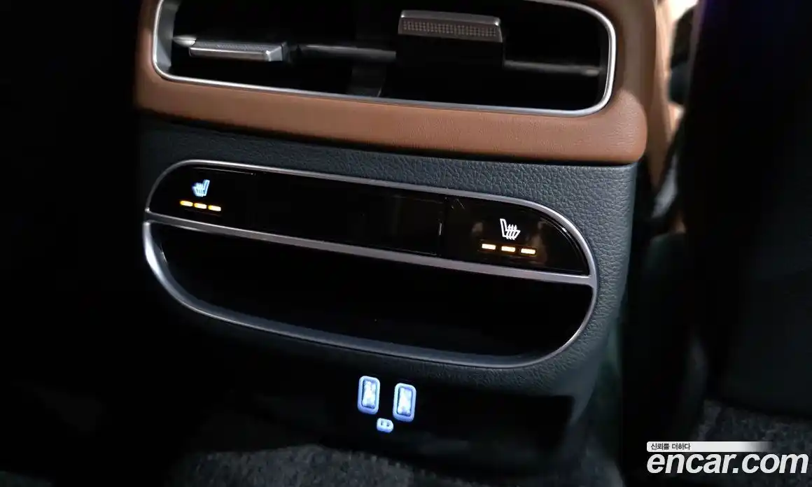 Genesis GV70 2022 2.5 Автомат в Москве № 1129149, фото 19