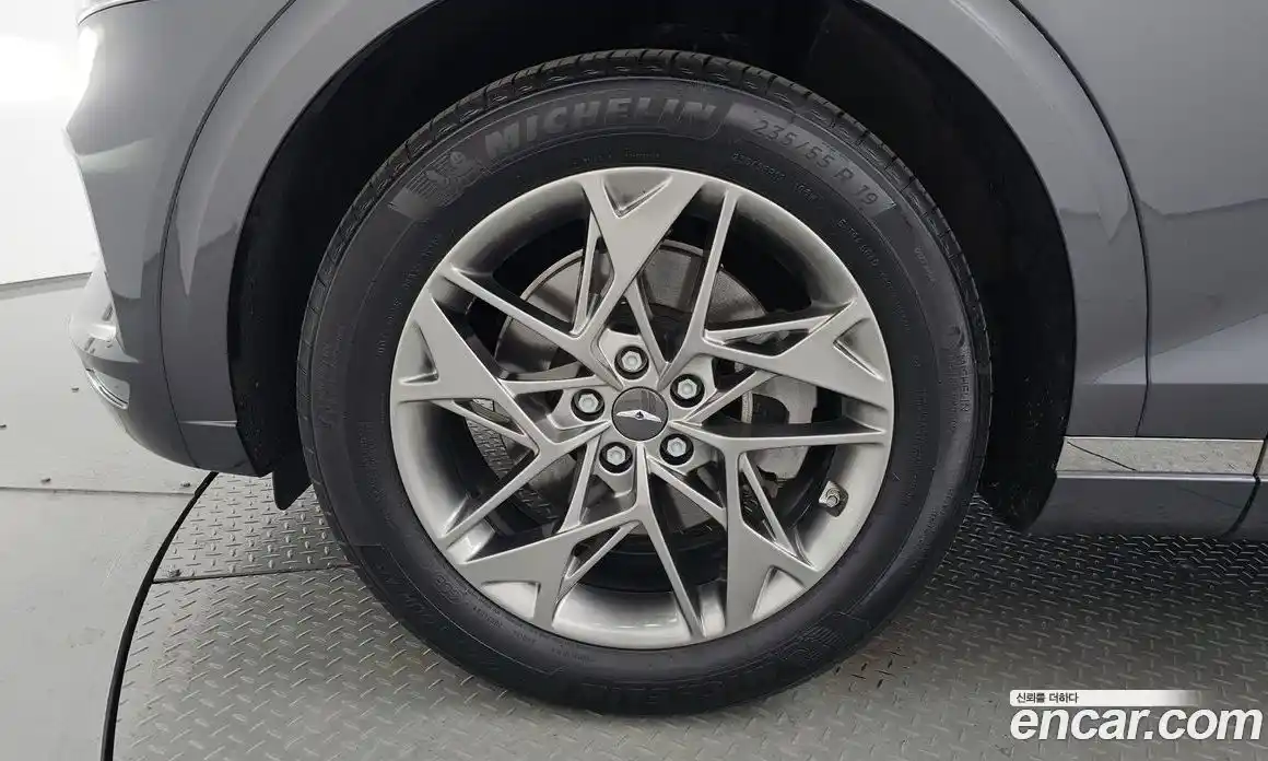 Genesis GV70 2021 2.5 Автомат в Москве № 1129299, фото 4