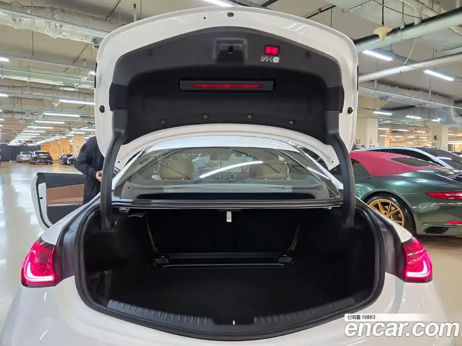 Mercedes-Benz CLE-Class 2024 3.0 Автомат в Москве № 1131464, фото 13