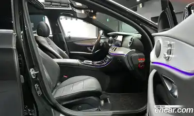 Mercedes-Benz E-Class 2021 2.0 гидро, миниатюра 11