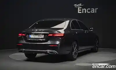 Mercedes-Benz E-Class 2021 2.0 гидро, миниатюра 2