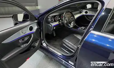 Mercedes-Benz E-Class 2020 2.0 гидро в Москве № 1131829, миниатюра 10