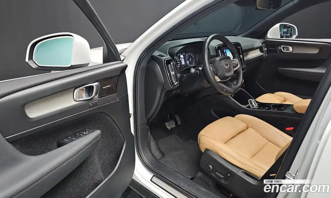 Volvo XC40 2019 2.0 гидро в Москве № 1132774, фото 11