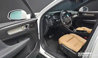 Volvo XC40 2019 2.0 гидро в Москве № 1132774, миниатюра 11
