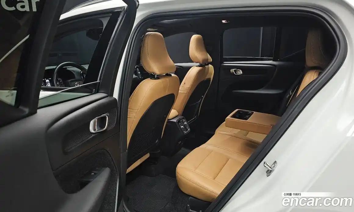 Volvo XC40 2019 2.0 гидро в Москве № 1132774, фото 12