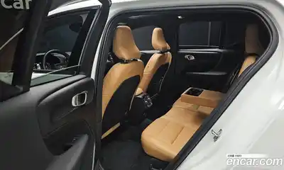 Volvo XC40 2019 2.0 гидро в Москве № 1132774, миниатюра 12