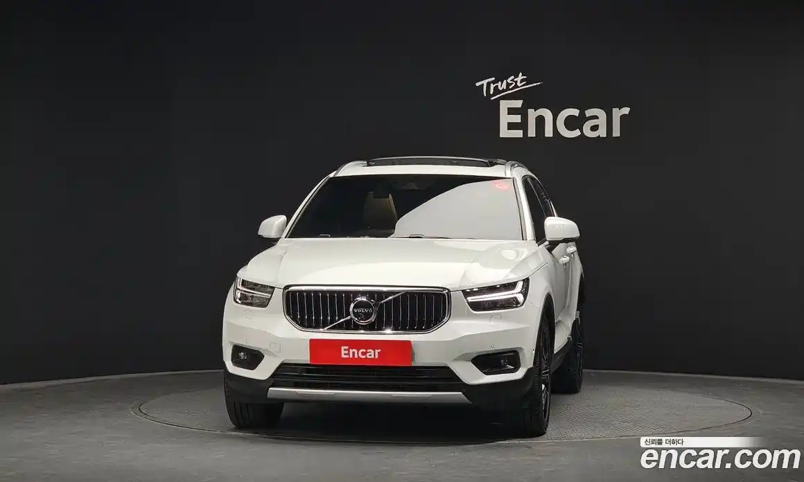 Volvo XC40 2019 2.0 гидро в Москве № 1132774, фото 3