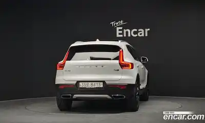 Volvo XC40 2019 2.0 гидро в Москве № 1132774, миниатюра 4