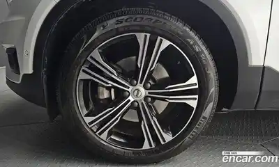 Volvo XC40 2019 2.0 гидро в Москве № 1132774, миниатюра 5