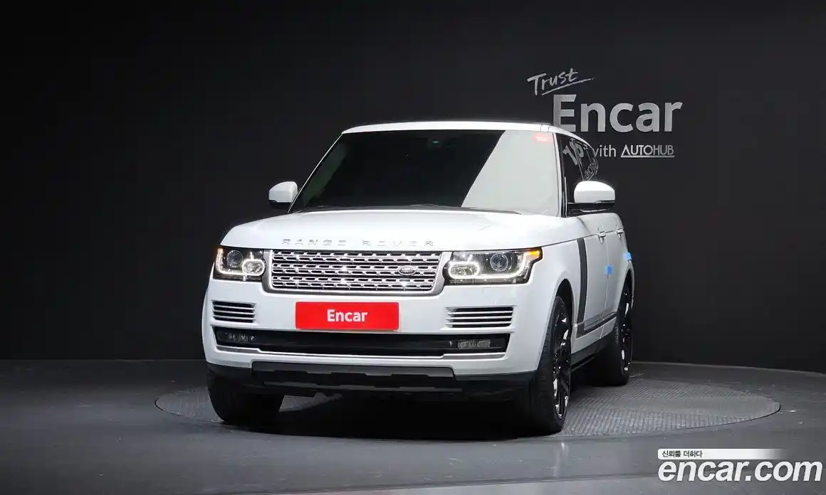 Land Rover Range-Rover 2015 4.4 гидро в Москве № 1136978, фото 3