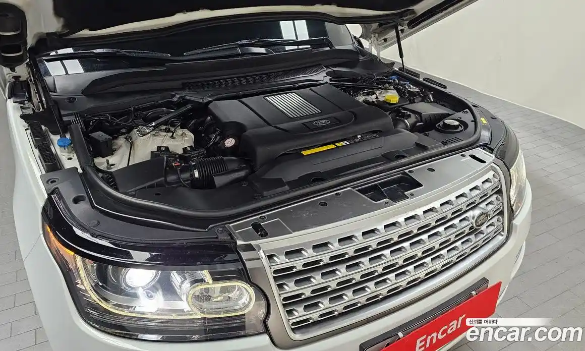 Land Rover Range-Rover 2015 4.4 гидро в Москве № 1136978, фото 6