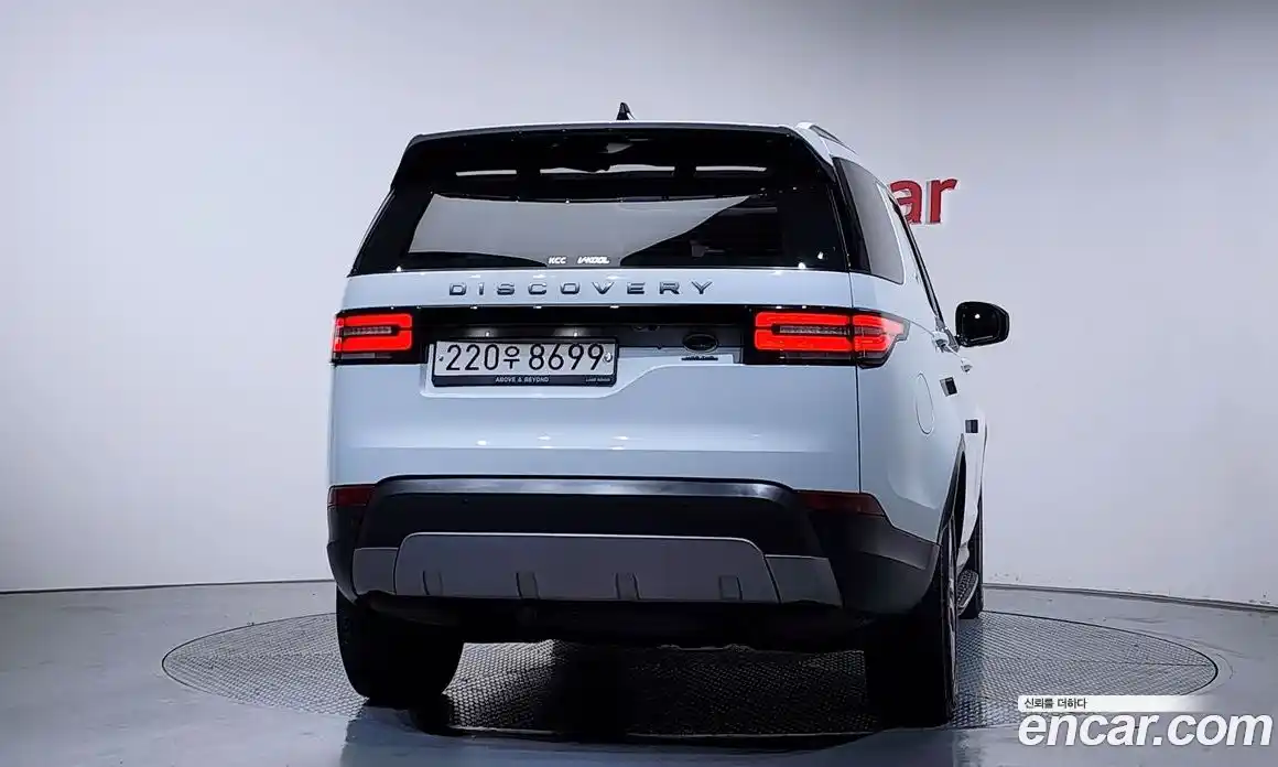 Land Rover Discovery 2017 3.0 гидро в Москве № 1137524, фото 4