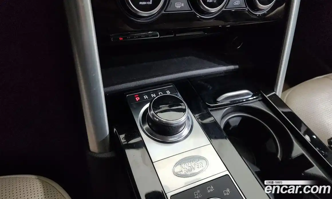 Land Rover Discovery 2017 3.0 гидро в Москве № 1137524, фото 9