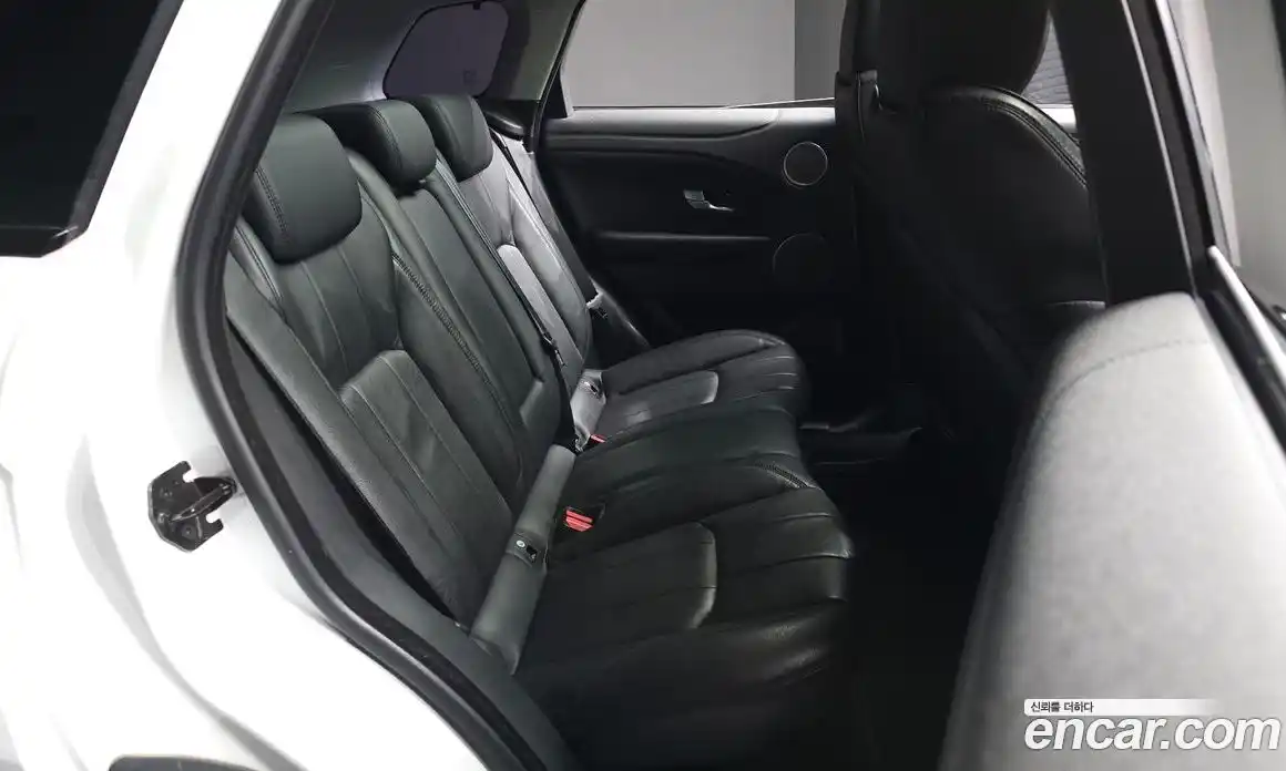 Land Rover Range-Rover Evoque 2017 2.0 гидро в Москве № 1137644, фото 12