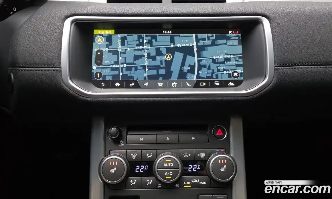 Land Rover Range-Rover Evoque 2017 2.0 гидро в Москве № 1137644, фото 14