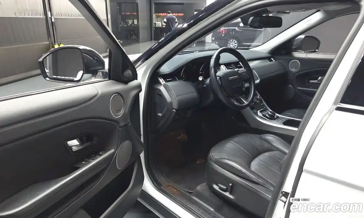 Land Rover Range-Rover Evoque 2017 2.0 гидро в Москве № 1137644, фото 10