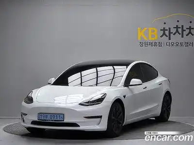 Tesla Model 3, 2022