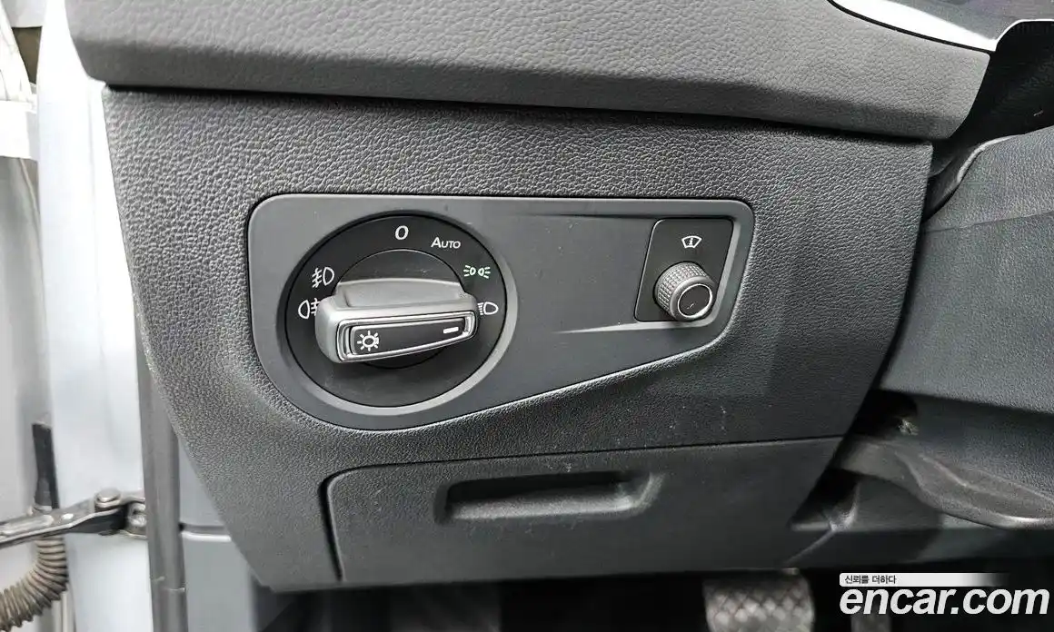 Volkswagen Tiguan 2018 2.0 гидро в Москве № 1139049, фото 14
