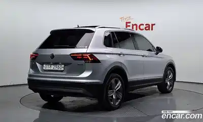 Volkswagen Tiguan 2018 2.0 гидро в Москве № 1139049, миниатюра 2