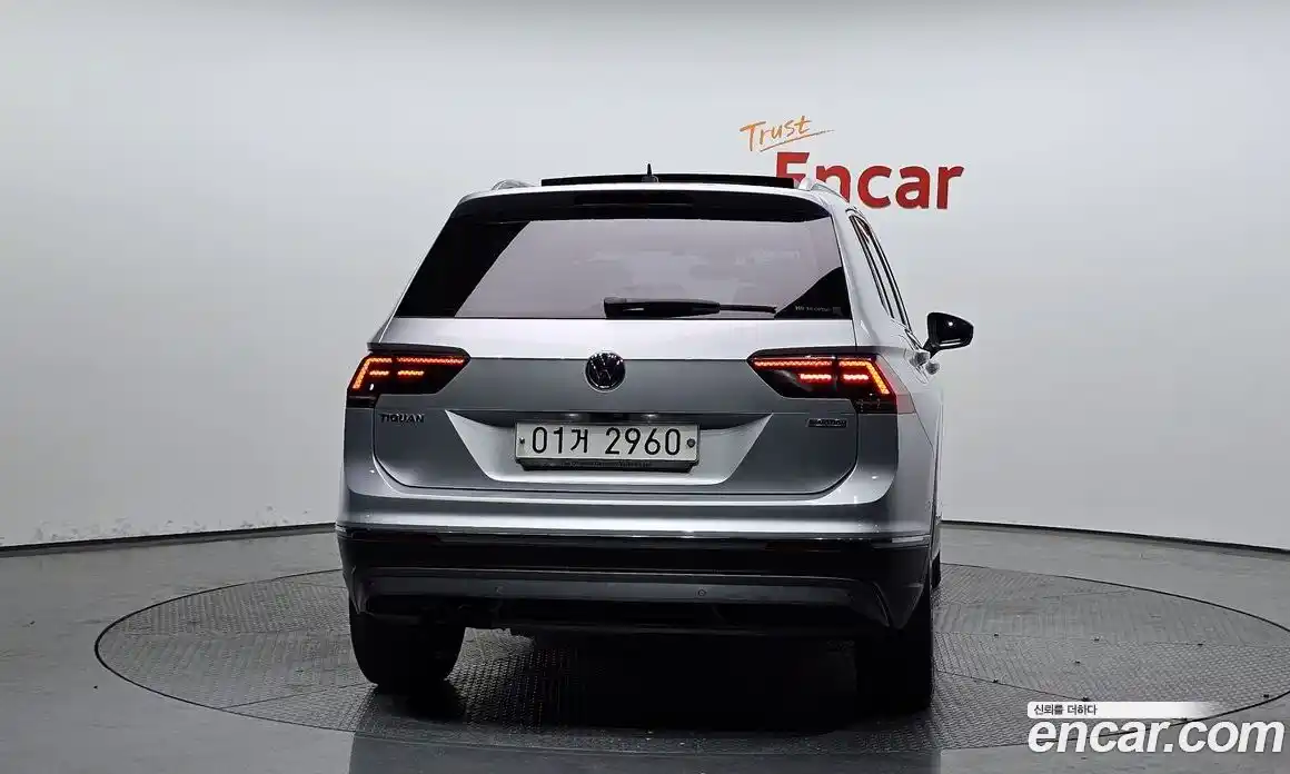 Volkswagen Tiguan 2018 2.0 гидро в Москве № 1139049, фото 4
